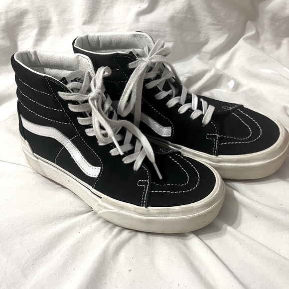 Black and white high-top platform vans - Picture 2 of 6